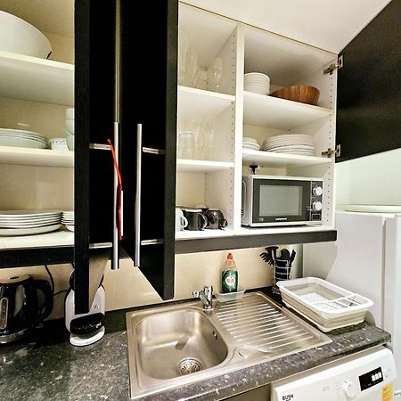 Modern Hyde Park Home With Private Entrance & Private Back Patio Near Bayswater & Paddington Stations Londen Buitenkant foto